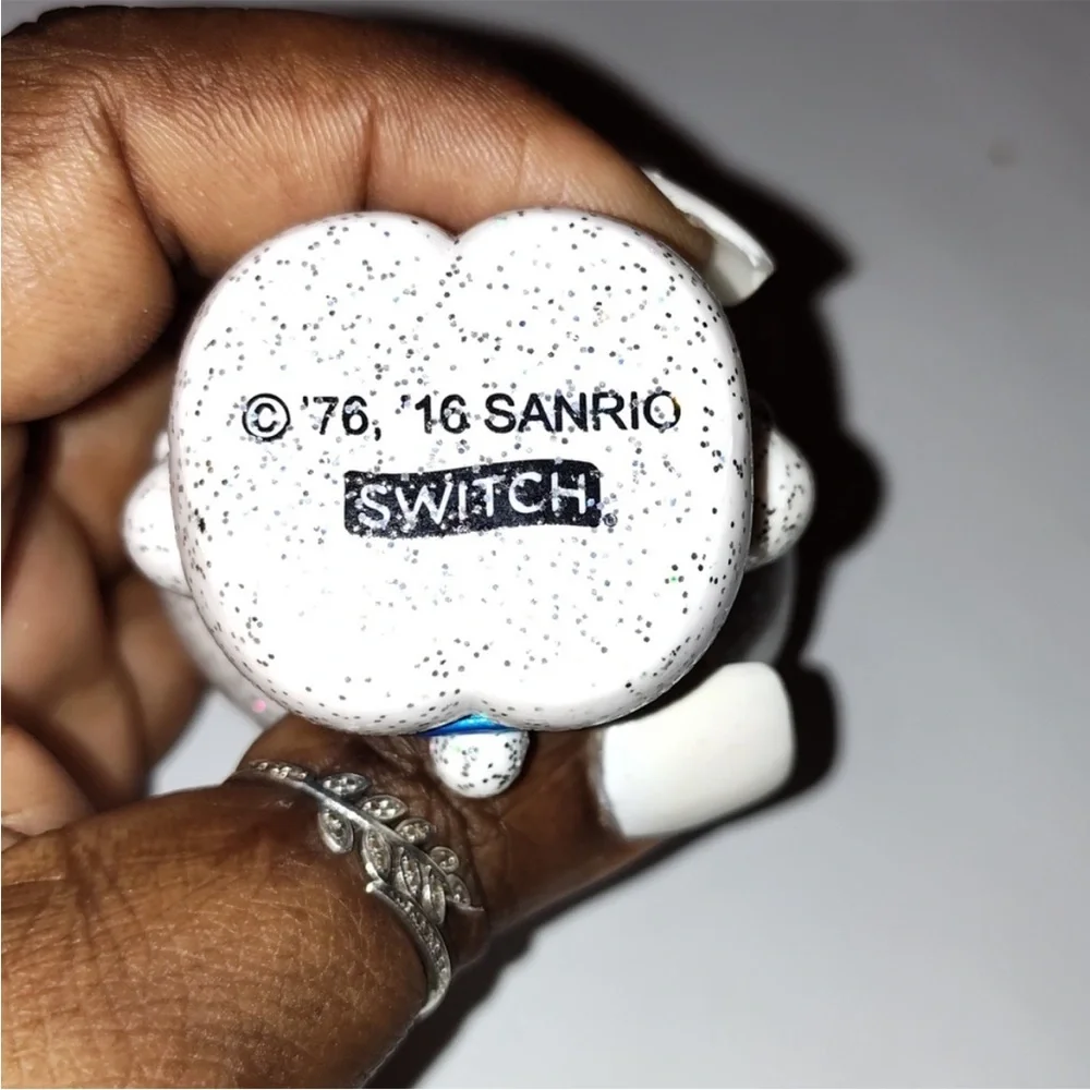 Hello Kitty - Picture 3 of 3